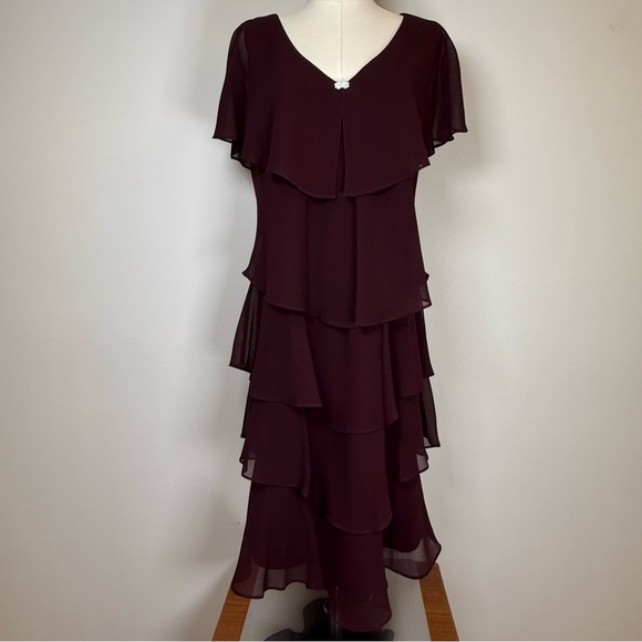 SLNY Tiered Caplet Dress Rhinestone Detail Deep Plum Wine Color Women’s Size 14 - Picture 4 of 11